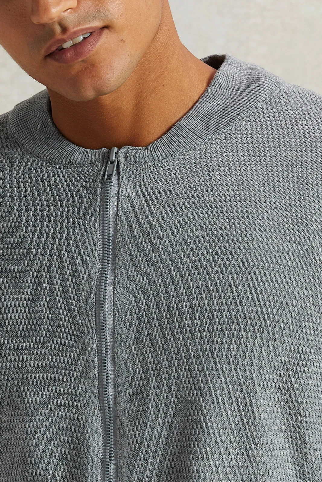 Men Grey Solid Sweater