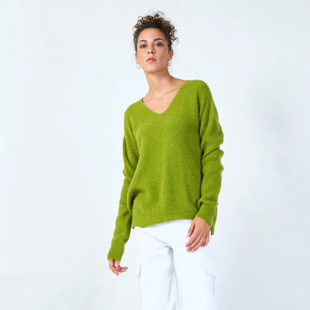 Ribbed v-neck sweater wholesale