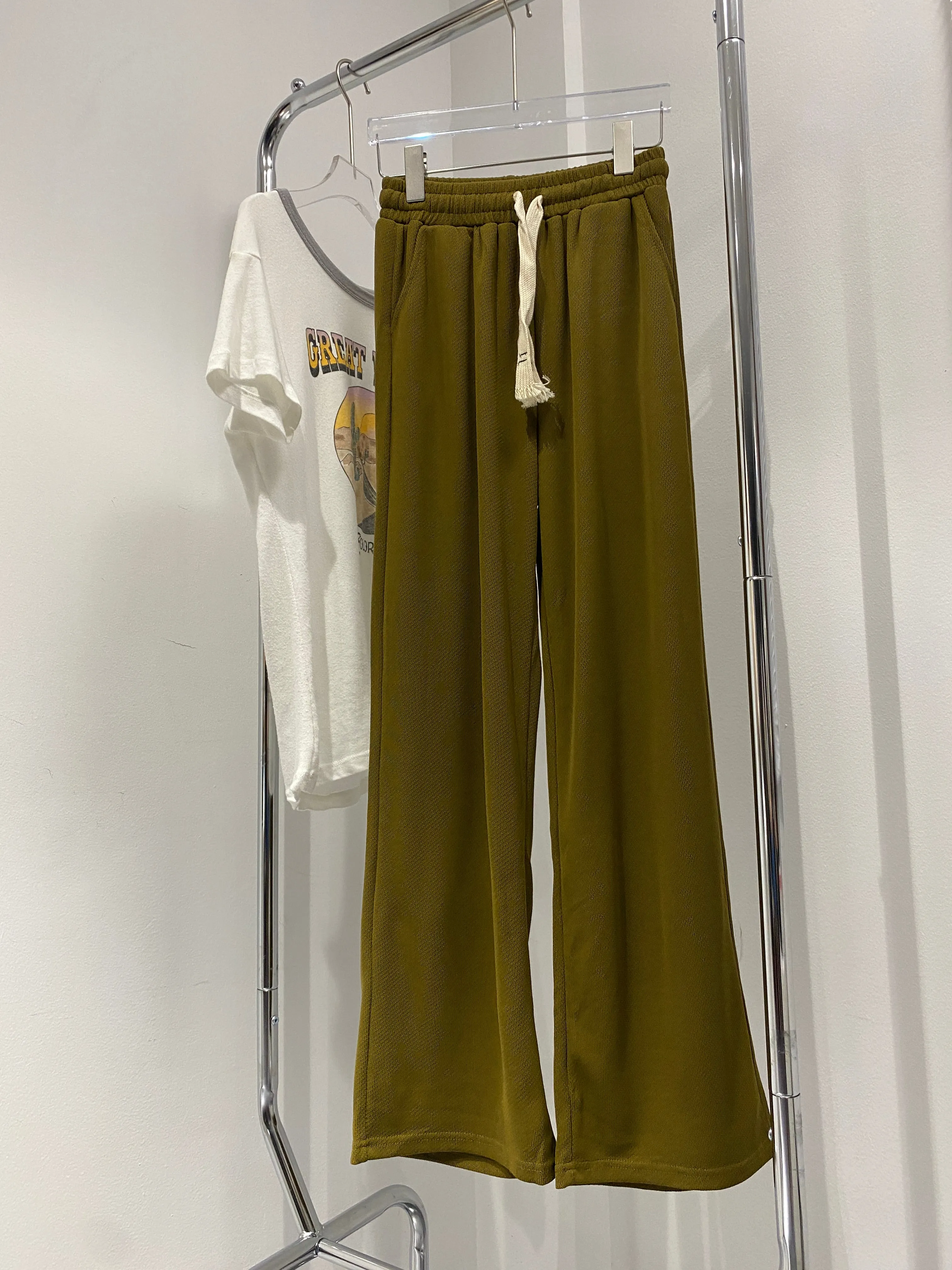 Textured Wide Leg Sweatpants - Moss