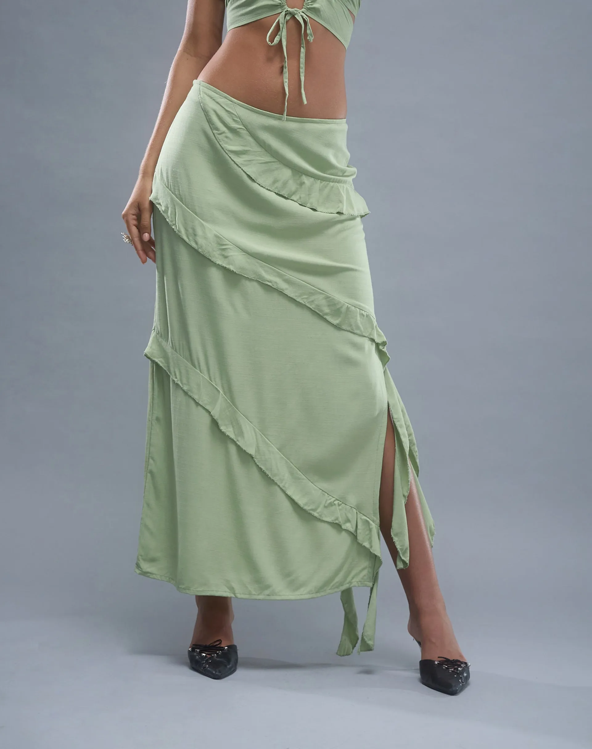 Varena Low Rise Ruffle Maxi Skirt in Mint Sage